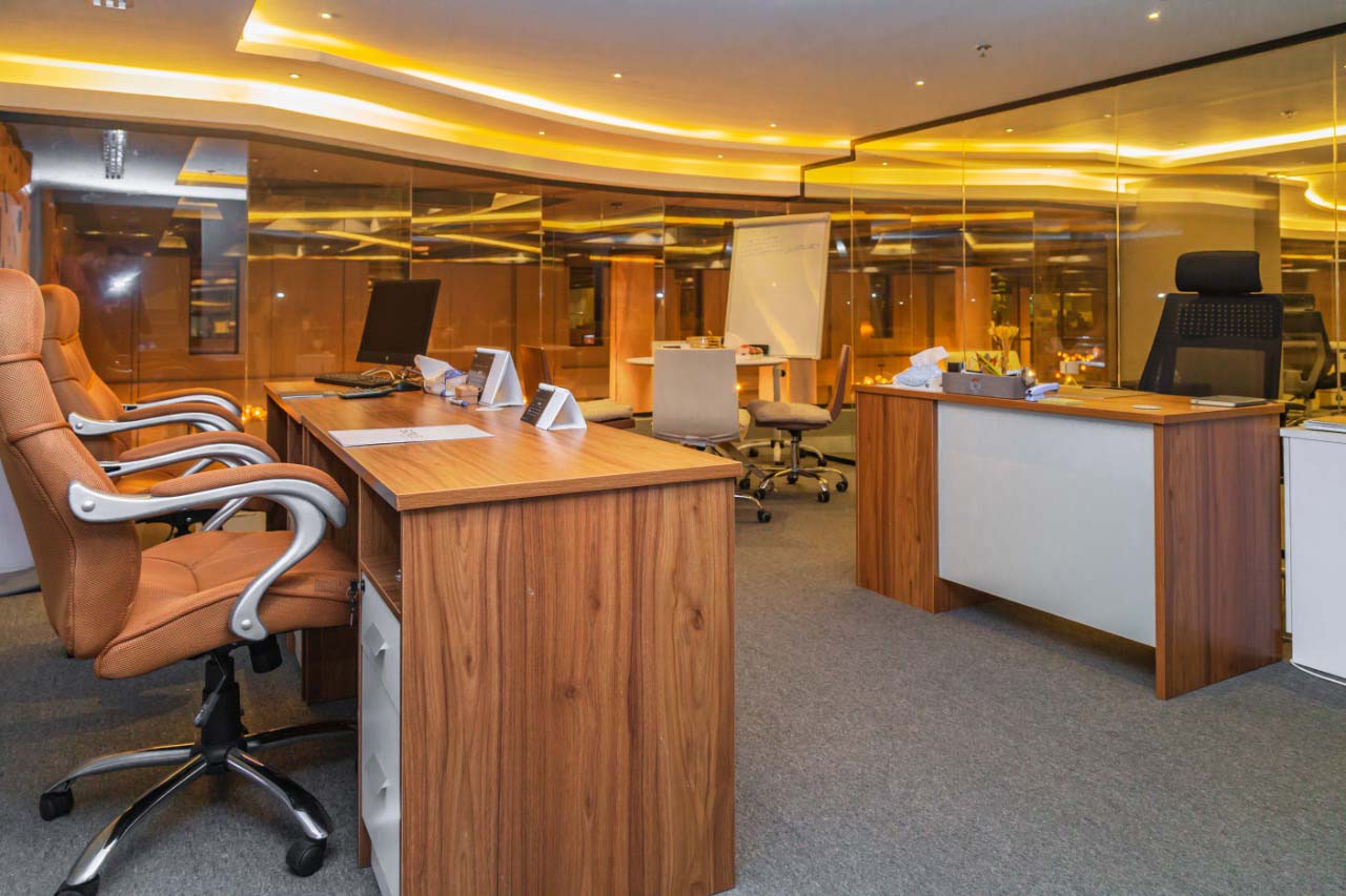 Offices for rent at scale مكاتب مجهزة للايجار في مساحة عمل مشتركة Shared area 3